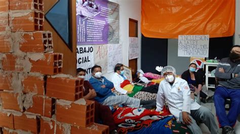 Tras 9 DÍas De Huelga De Hambre MÉdicos Se Tapian En Demanda Del 10 Para Salud Radio Luis De