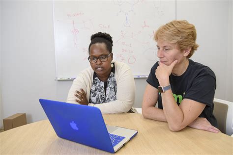 El Camino De La Diversidad En La Ciencia Llevó A Carolyn Bertozzi A