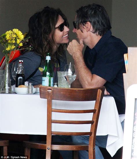 Minnie Driver Flashes Gold Band On Wedding Finger In Ca Daily Mail Online