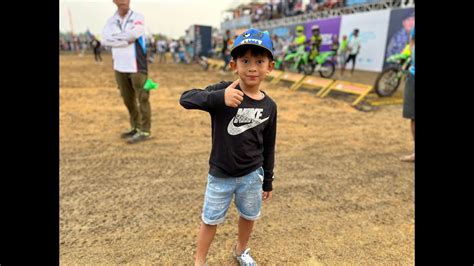 Lihat Balap Motocross JC Supertrack Ketemu Lantian Juan Dan Pembalap