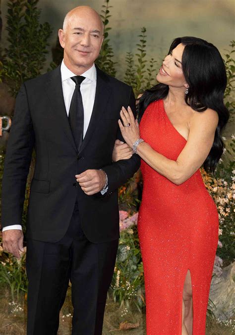 All About Lauren Sánchez's 30-Carat Engagement Ring From Jeff Bezos