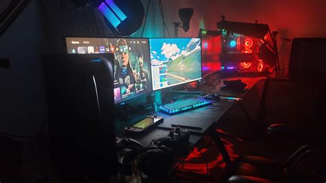 Update on the setup. I added another 27" 4K monitor for the PS5. : r ...