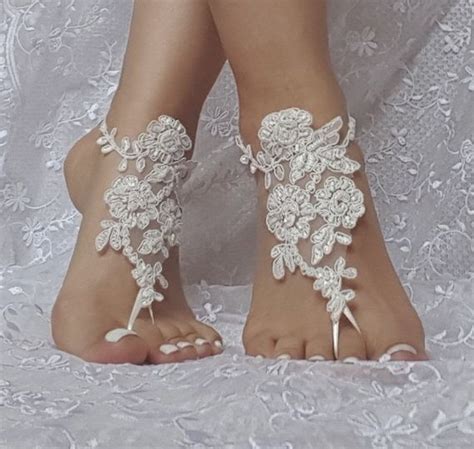 wulstige barfuss Sandalen weiß oder Elfenbein von GlovesByJana Diy