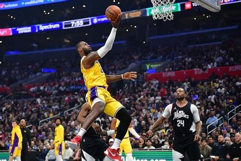 Recap Lebron James Leads Lakers Back From Down 21 To Beat Clippers