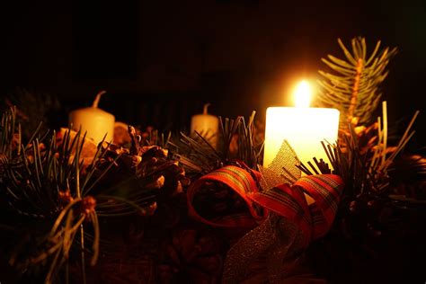 Hd Wallpaper Advent Candle The Darkness The Advent Wreath