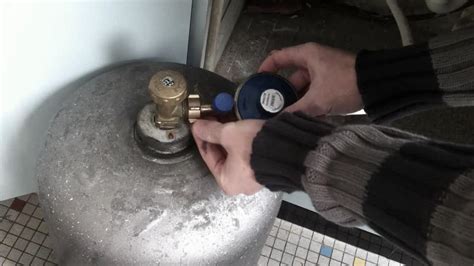 Guide Facile pour Enlever en Sécurité une Bouteille de Gaz Étapes et