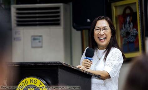 May Surpresa Tarlac City Mayor Cristy Angeles Prepares Gifts For Blood