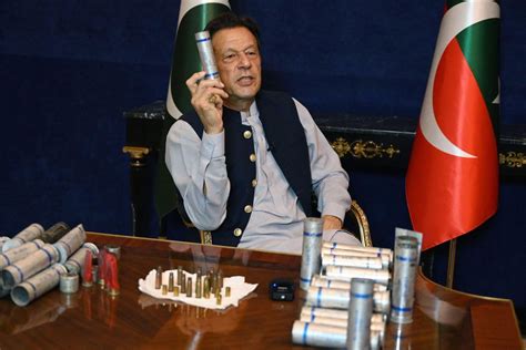 pakistans imran khan offers   vision   country
