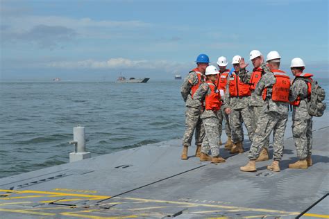 7th Sustainment Brigade Hosts Chief Of Transportation Conducts Jlots Fall Trident Article