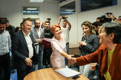 Lia Olgu A Vasilescu I A Depus Candidatura Pentru Al Patrulea Mandat