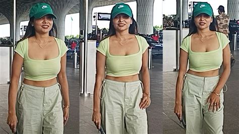 Manisha Rani Spotted At Mumbai Airport Youtube