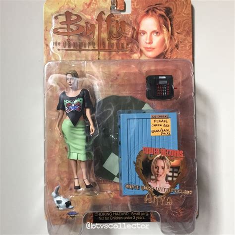 Diamond Select Toys Buffy The Vampire Slayer Figure Tower Records