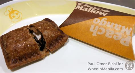 The Jollibee Pie Showdown: Choco Mallow Pie or Peach Mango Pie? - When In Manila