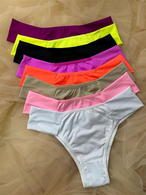 CLAUDIA FERNANDES LINGERIE