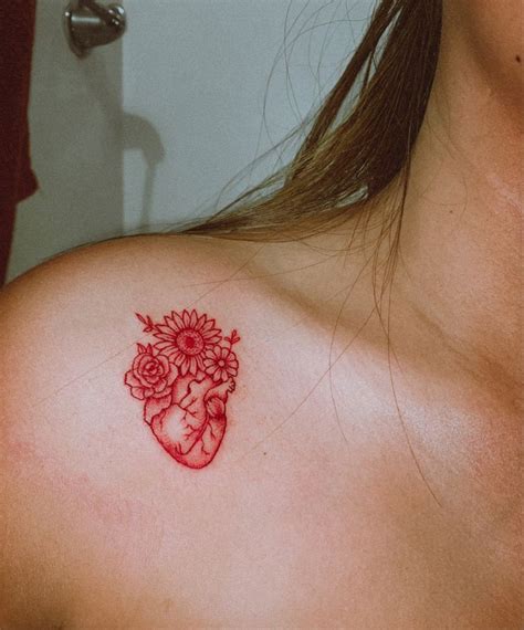 Tatto corazón rojo Tatuajes de corazones rojos Tatuajes discretos