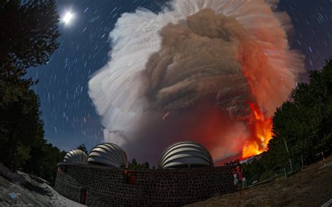 Etna Le Eruzioni Spettacolari E Il Fotografo Premiato Dalla Nasa