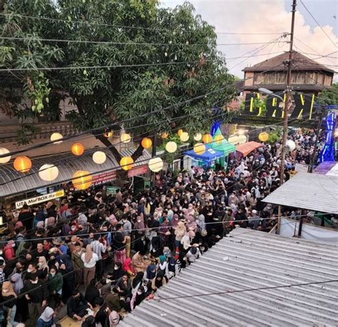 Kampoeng Ramadan Jogokariyan Serunya Berburu Takjil
