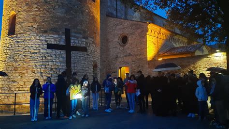 Via Crucis Dei Giovani Con Il Patriarca Caorle Marzo Flickr