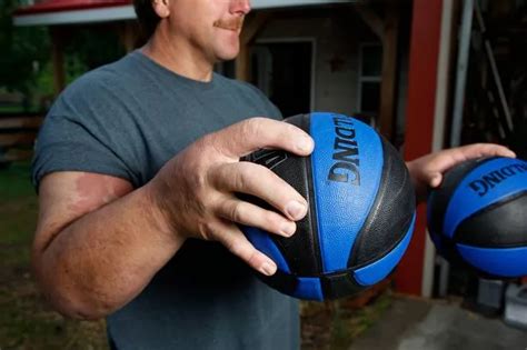 Arm Wrestler Nicknamed Popeye Because Of His HUGE Arms Mirror Online