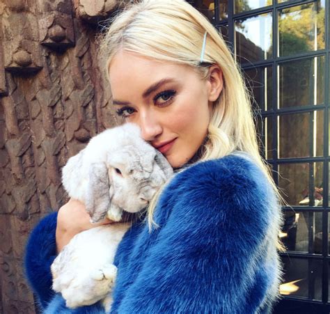 Y L Danh S Ch Nh Ng Hot Girl Xinh P V Sexy Nh T Instagram B N Follow Ngay L P T C