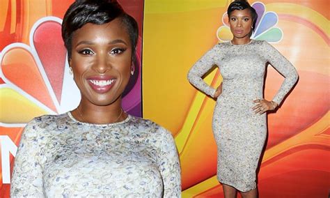 Jennifer Hudson Wears Skintight Dress As She Promotes Hairspray Live Daily Mail Online