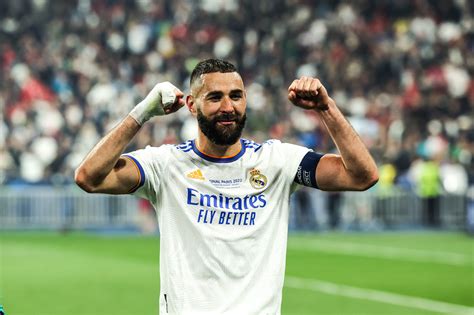 En Fin De Contrat En 2023 Quel Avenir Pour Karim Benzema Foot11