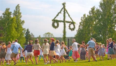 Celebrating Swedish Midsummer Tenon Tours