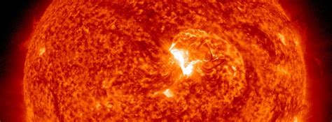 Long Duration M Solar Flare Erupts From Region Th Earth