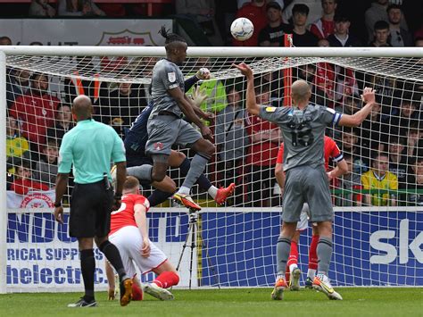 Match Report Swindon Town 1 2 Leyton Orient News Swindon Town