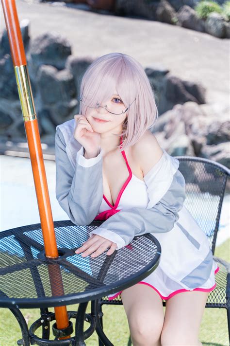 ねぐ🐏 On Twitter 【コスプレ Cosplay】 Fgo：マシュ・キリエライト 水着 ┈┈┈┈┈┈┈┈┈┈┈┈┈┈ 水曜日おはようございます⛅️ お気に入りの写真🤍 📷