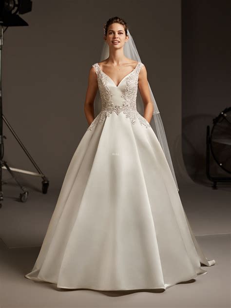 POLARIS Wedding Dress From Pronovias Hitched Co Uk