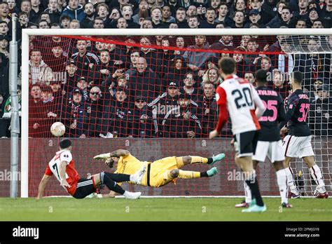 Rotterdam Lr Alireza Jahanbaksh Di Feyenoord Come Il Portiere Rui