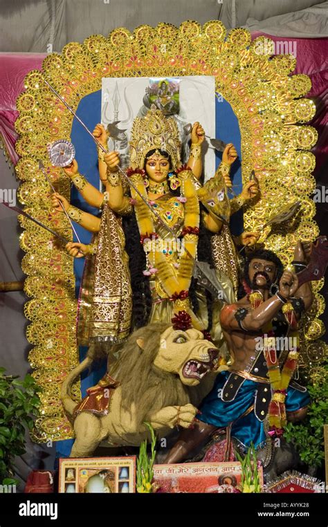 Statue De La D Esse Hindoue Durga Manation De Kali Avec Lion Old Delhi