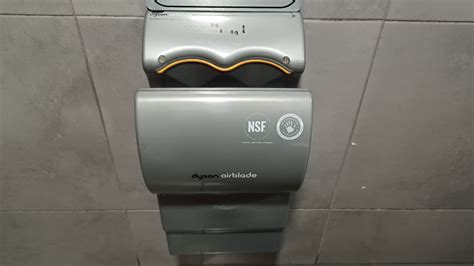 Dyson Airblade Ab03 Hand Dryer Scoops Gelato 🚻♿️ Portsmouth Youtube