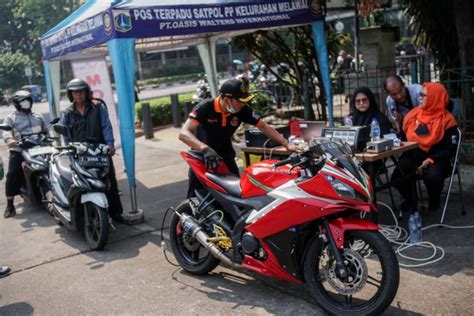 Hari Pertama Percobaan Razia Uji Emisi Di Jakarta 104 Kendaraan Tidak