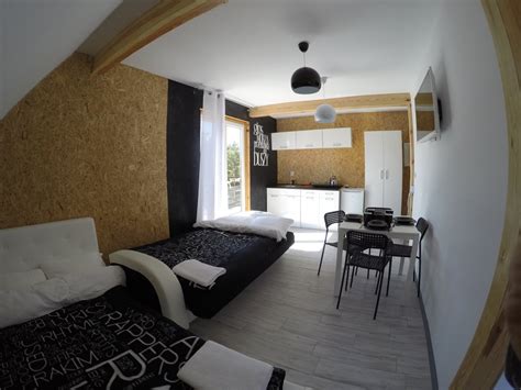 Hotel Hel Dost Pne Apartament Czteroosobowy Studio Z Balkonem