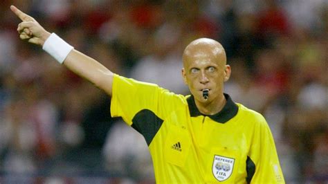 TOP 10 MEJORES Arbitros De La Historia Del Futbol YouTube