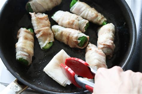 『肉巻きピーマンの甘辛チーズ焼き』｜料理家神田えり子のおばんざい食堂