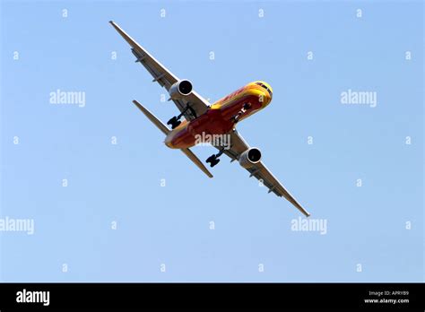 DHL Boeing 757 Stock Photo - Alamy