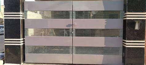 Modern Colour Coated Stainless Steel Hinged Gates For Home At Rs 800