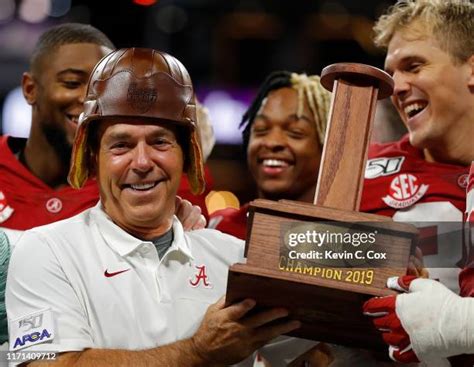 Nick Saban Photos And Premium High Res Pictures Getty Images