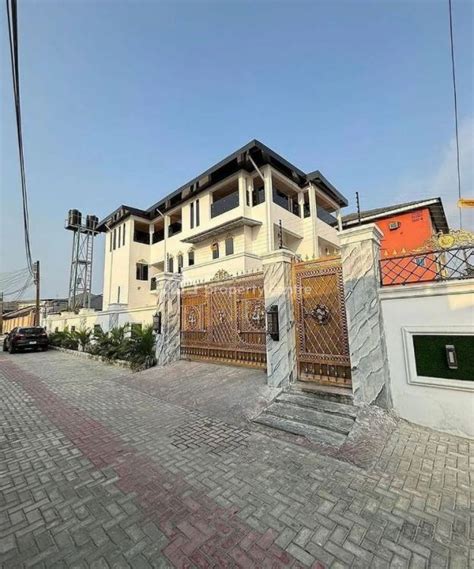 For Sale Spaciously Built Bedroom Duplex I Penthouse Ii Bq Woji