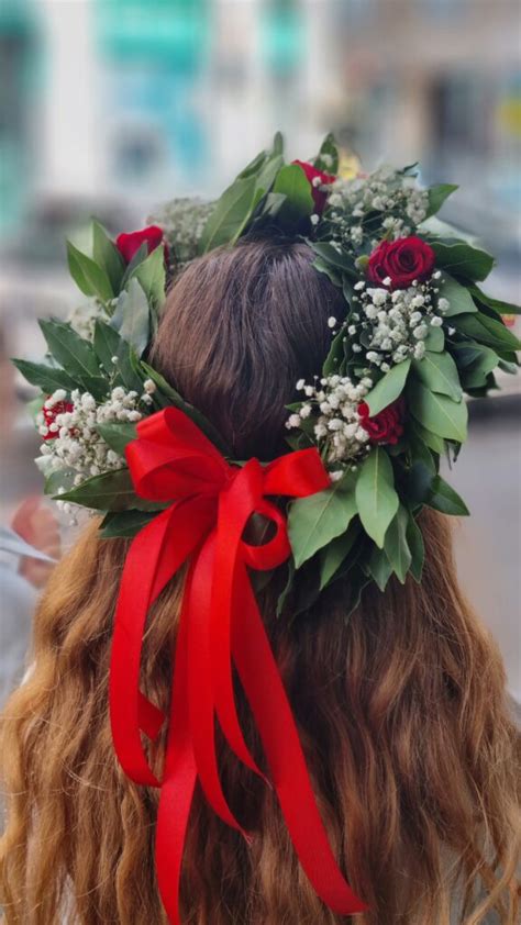 Coroncina Velo Bianco E Rose Rosse Oasi Dei Fiori