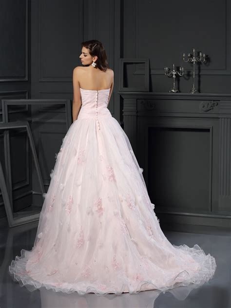 Ball Gown Sweetheart Ruffles Sleeveless Long Organza Wedding Dresses