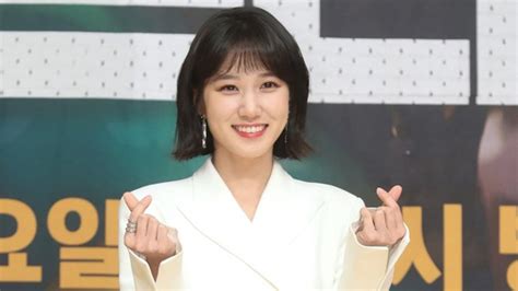 「ウ・ヨンウ」で人気急上昇の女優パク・ウンビン、来月3日に初単独ファンミーティング開催へ Kbs World