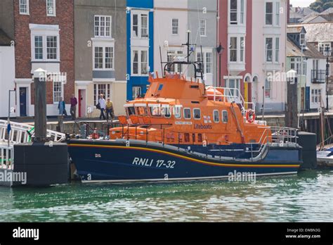 Rnlb Ernest And Mabel Lifeboat Rnli 17 32 Sar Search And Rescue Vessel