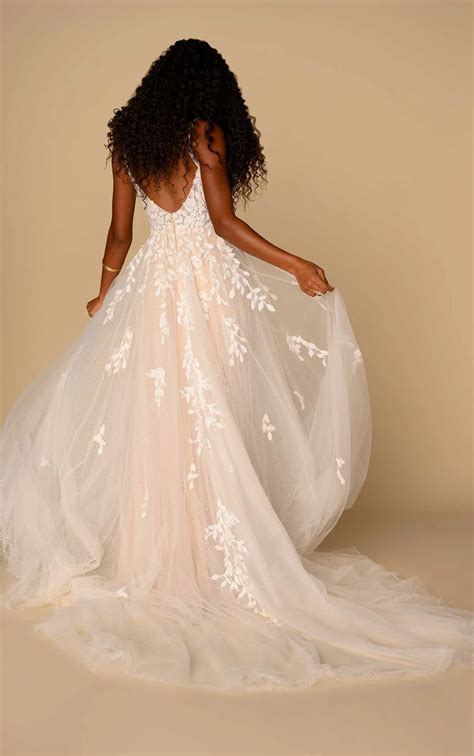 Tulle And Leaf Lace Wedding Dress All Who Wander Wedding Dresses