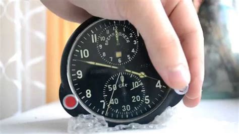 Авиационные бортовые часы АЧС-1 ( Clock with Soviet aircraft. ) - YouTube