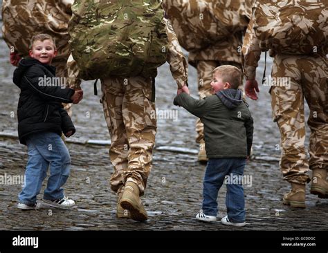 Soldiers 1st Battalion Scots Guards Deployed Afghanistan Hi Res Stock