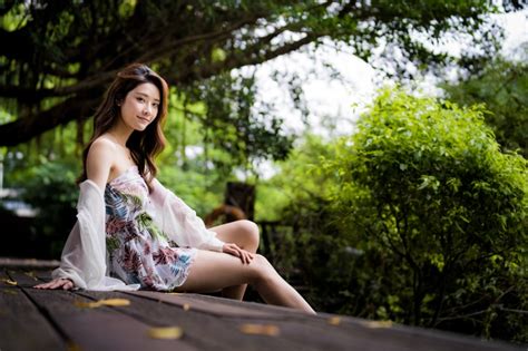 4K Asian Sitting Dress Legs Glance HD Wallpaper Rare Gallery